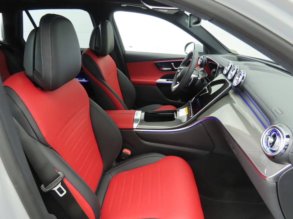 2025 Mercedes Benz GLC 300 photo 20