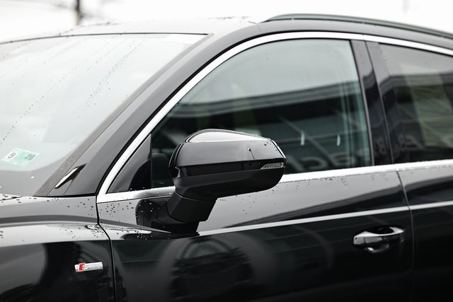 2022 Audi Q3 Premium S line photo 11