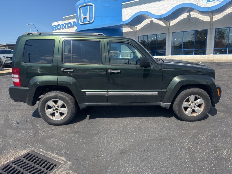 2011 Jeep Liberty Sport photo 5