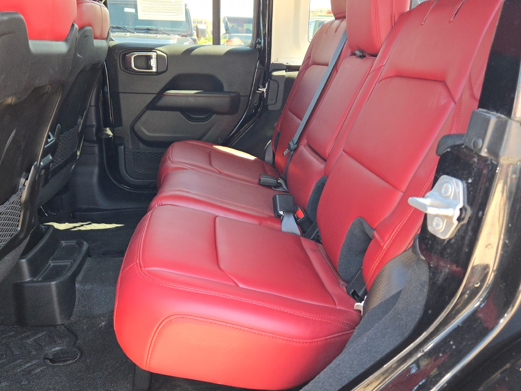 2024 Jeep Wrangler Rubicon 392 photo 16