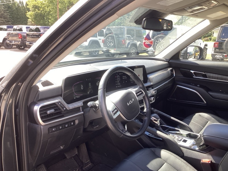2024 Kia Telluride EX photo 17