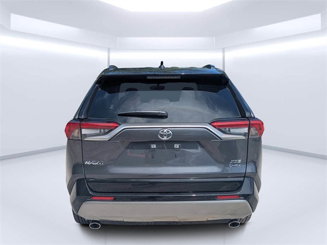 2025 Toyota RAV4 Hybrid XSE photo 4