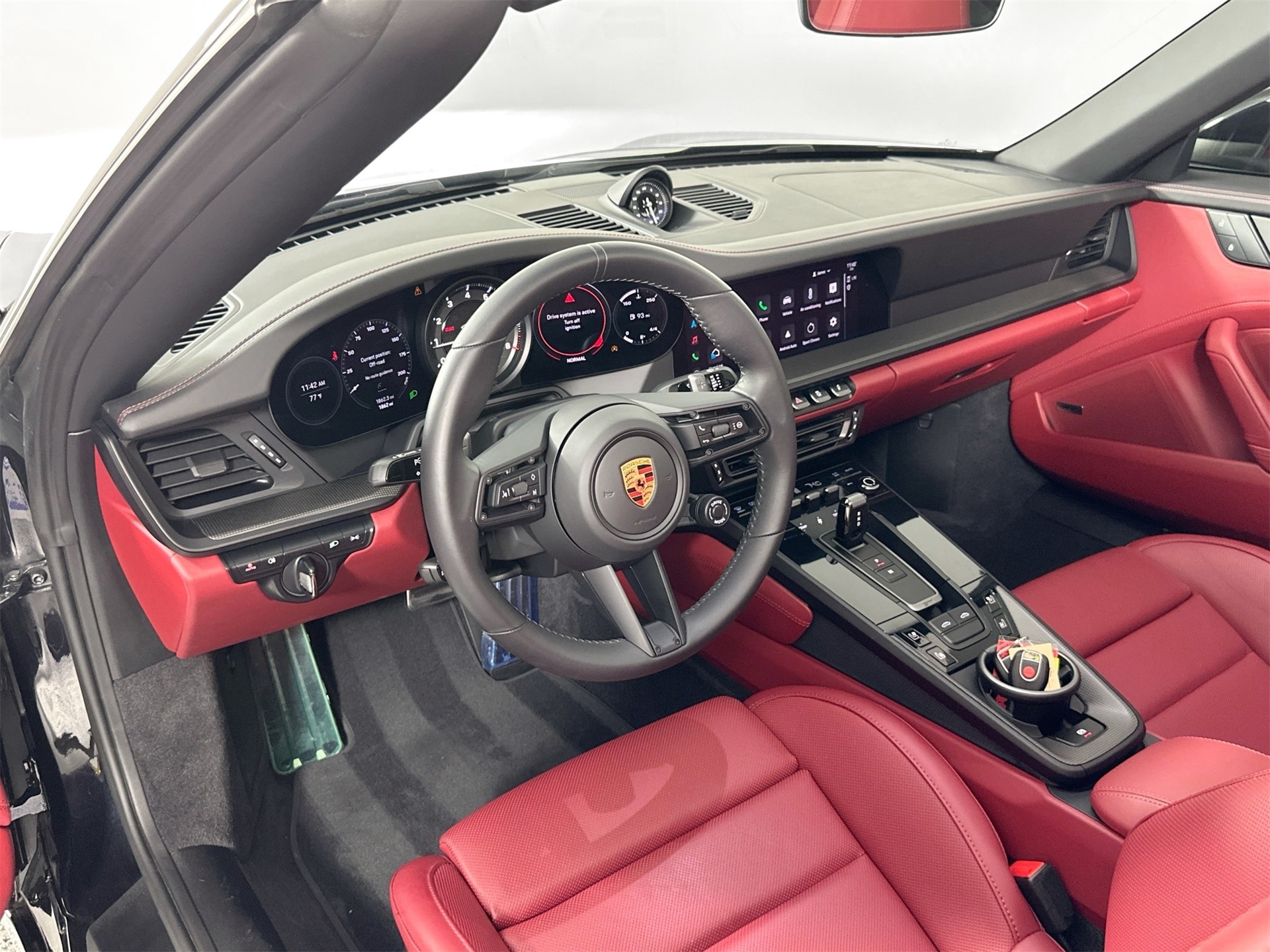 2024 Porsche 911 Targa 4 GTS photo 4