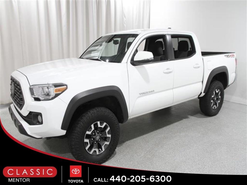 2022 Toyota Tacoma SR V6 photo 3