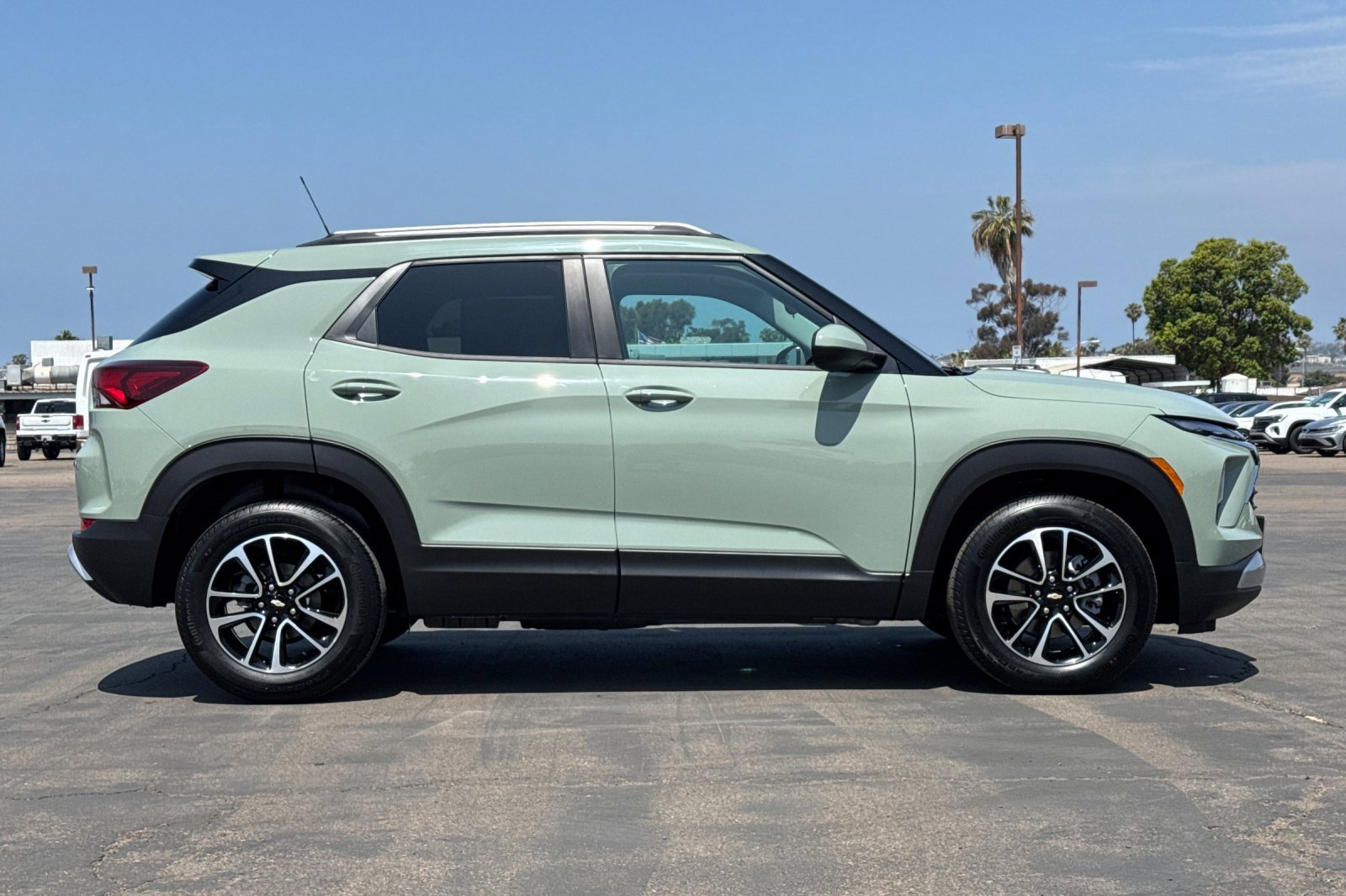 2026 Chevrolet Trailblazer LT photo 3