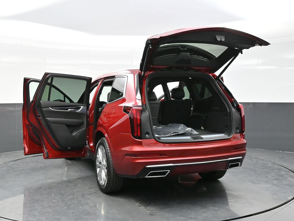 2025 Cadillac XT6 Premium Luxury photo 36