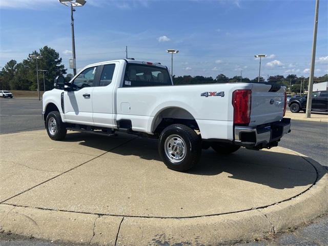 2026 Ford F-250 photo 4