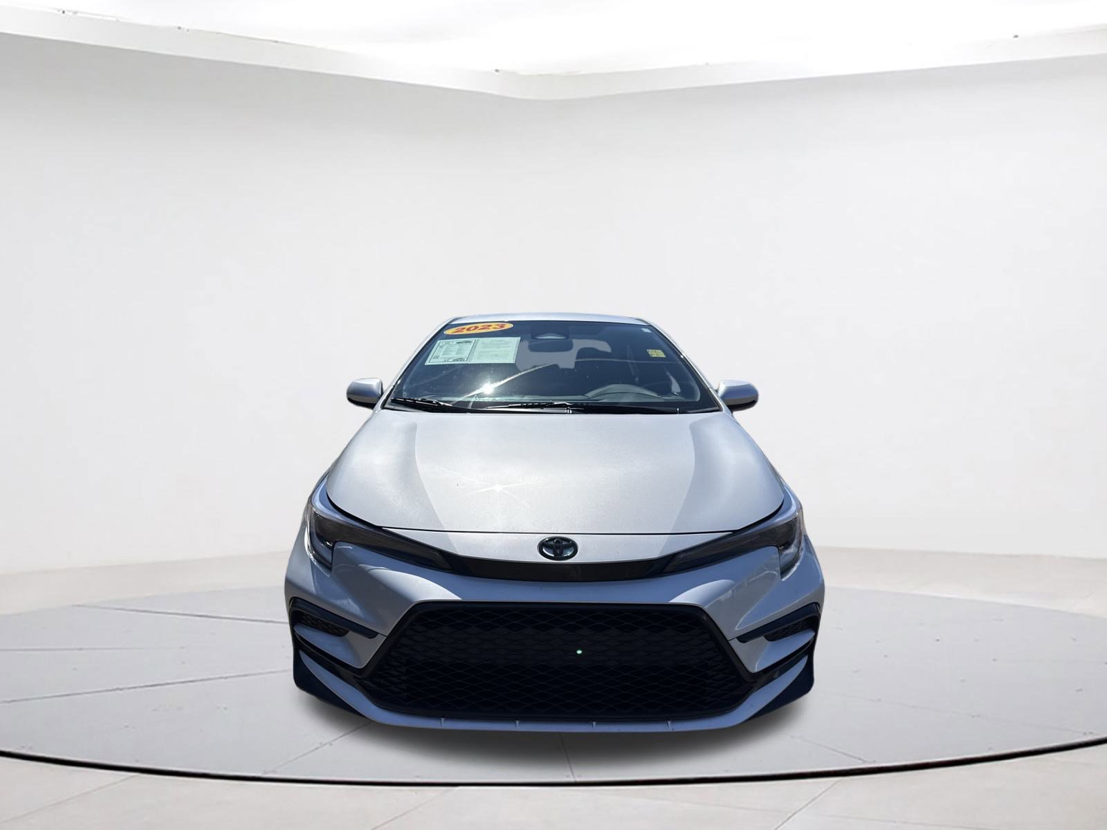 2023 Toyota Corolla SE photo 2