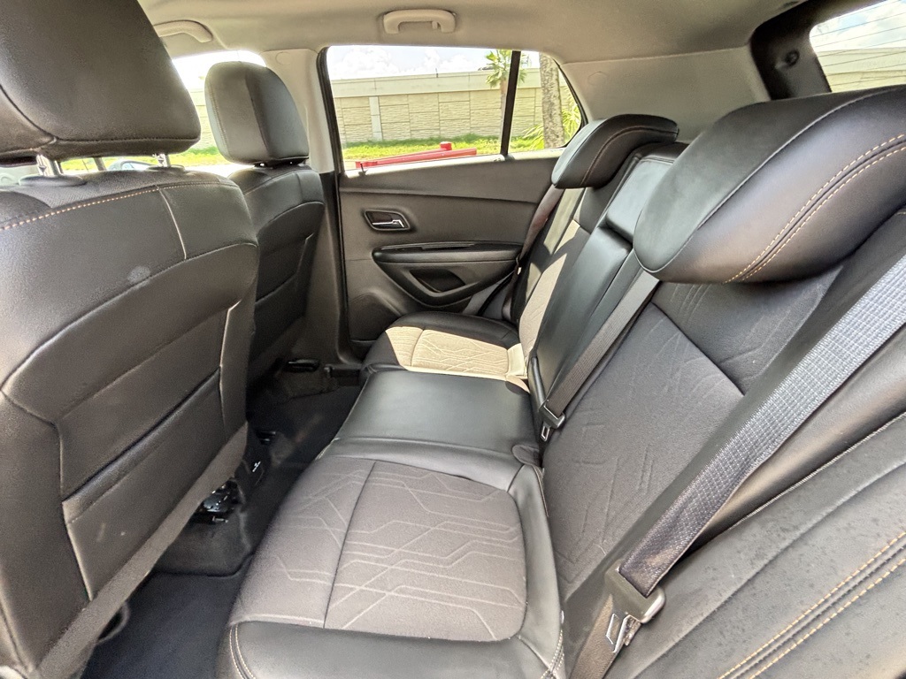 2022 Chevrolet Trax LT photo 16