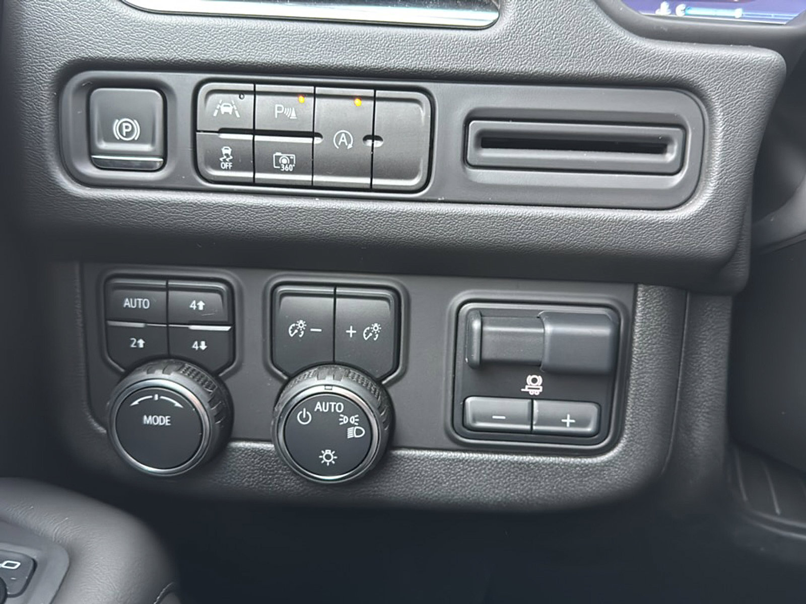 2024 Chevrolet Tahoe LT photo 40
