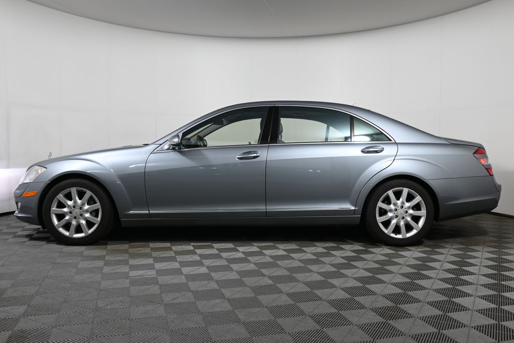 Used 2008 Mercedes-Benz S-Class S550 with VIN WDDNG86X68A210490 for sale in Warwick, RI