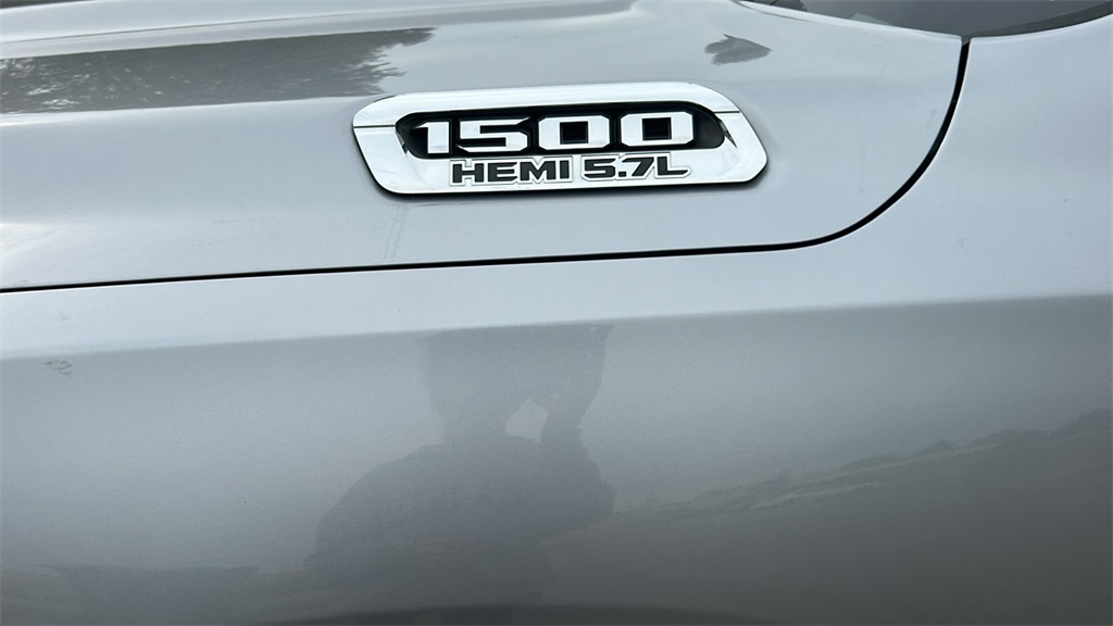 2019 Ram 1500 Tradesman photo 9