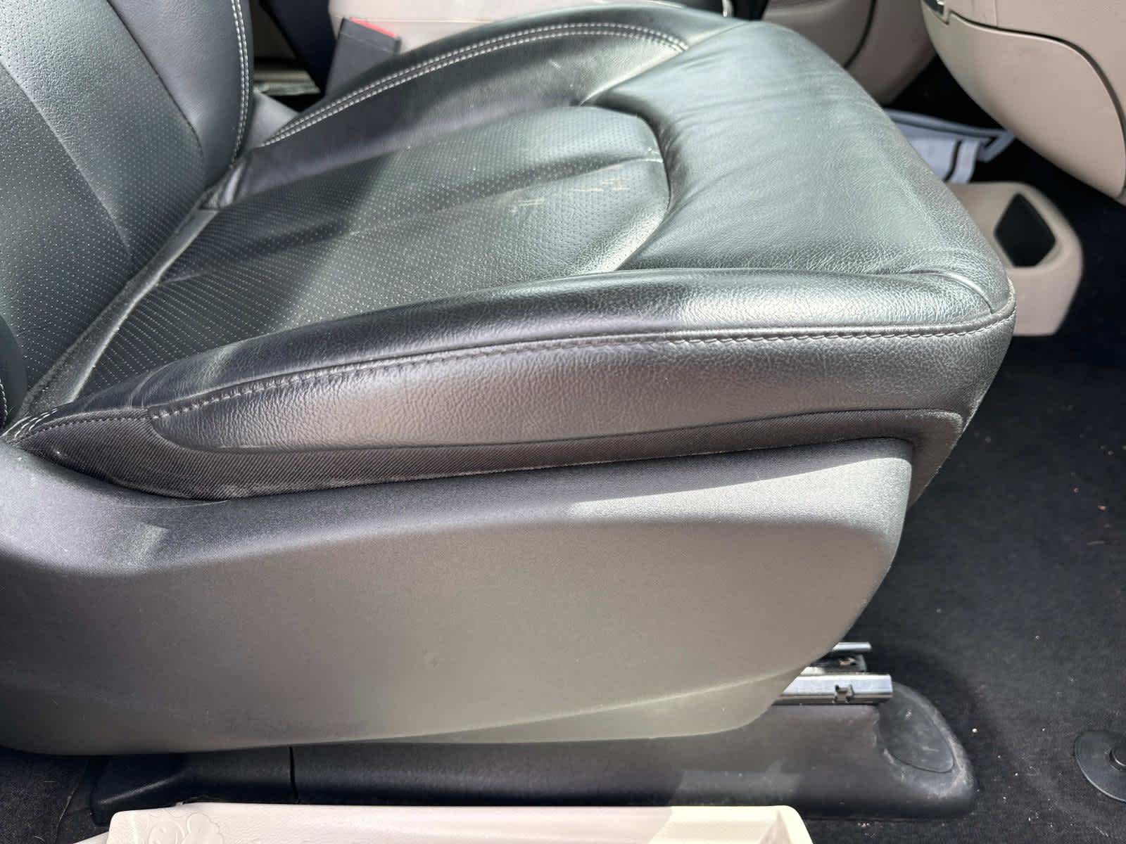 2022 Chrysler Pacifica Touring L photo 26