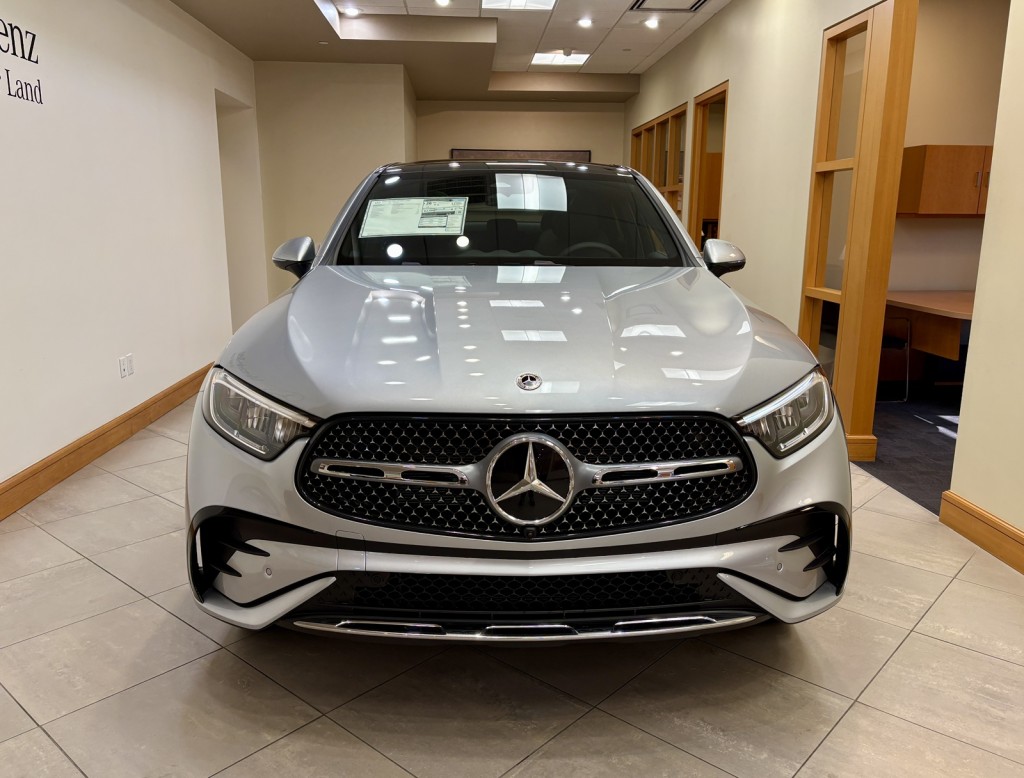 2026 Mercedes Benz GLC 300 4MATIC photo 2