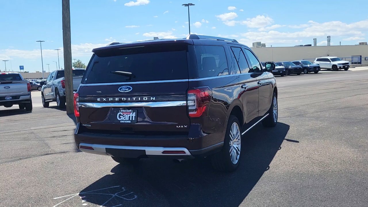 2024 Ford Expedition MAX Limited photo 5