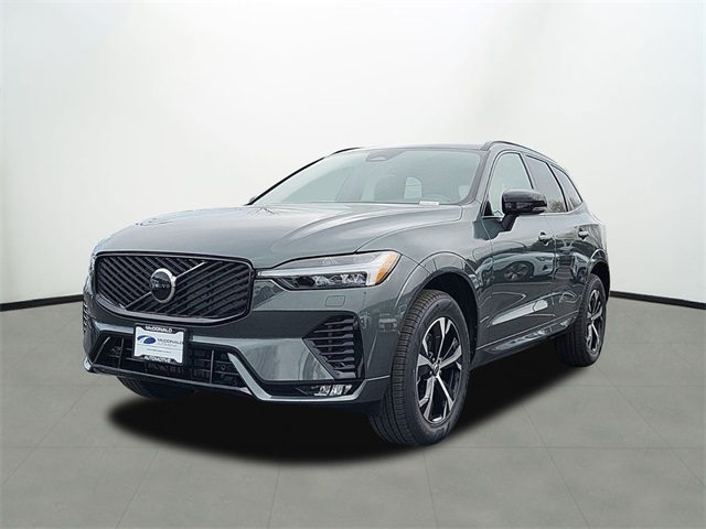 2026 Volvo XC60 Core's photo