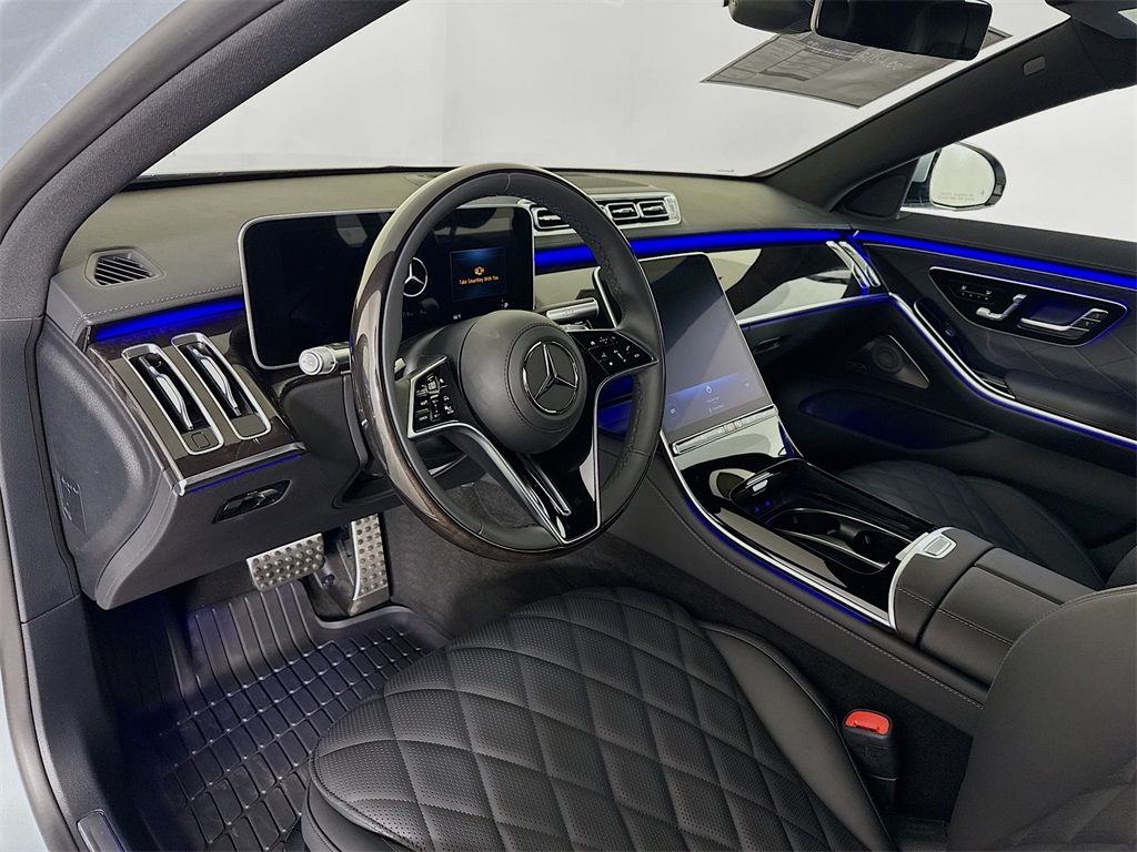 2026 Mercedes Benz S 580 4MATIC photo 4