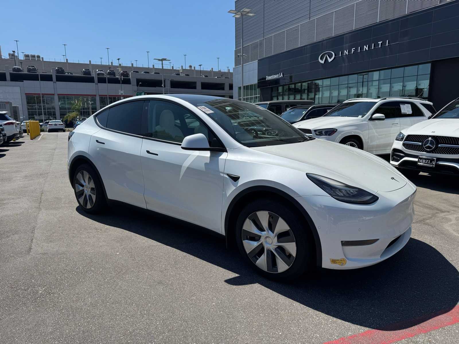 Used 2020 Tesla Model Y Long Range with VIN 5YJYGDEE1LF056948 for sale in Los Angeles, CA