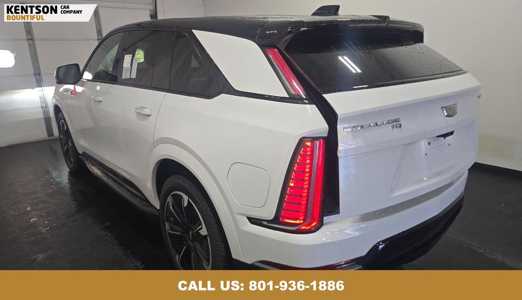2025 Cadillac Escalade IQ Sport photo 5
