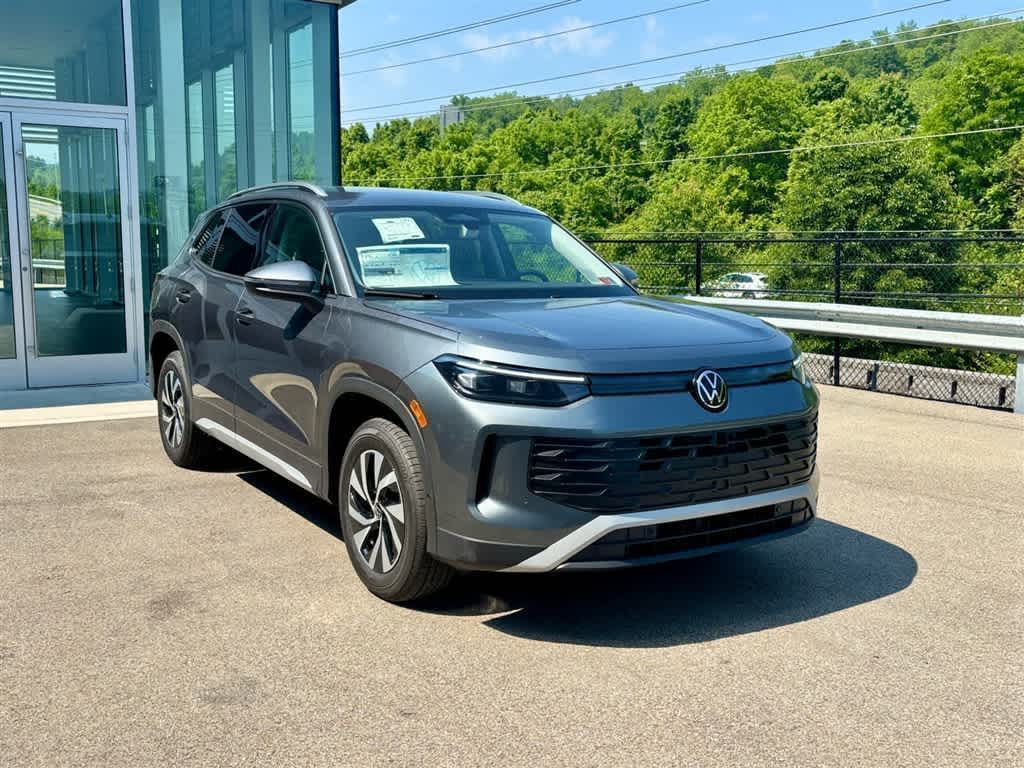 2025 Volkswagen Tiguan S photo 4