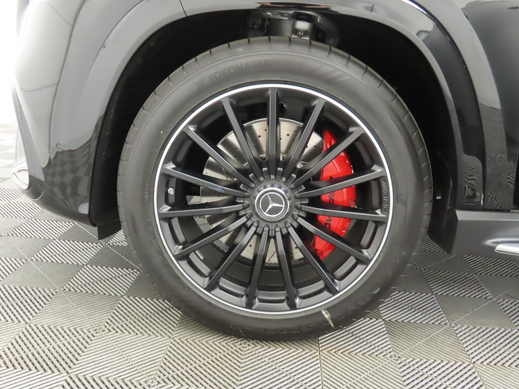 2025 Mercedes Benz GLS 63 AMG 4MATIC photo 31