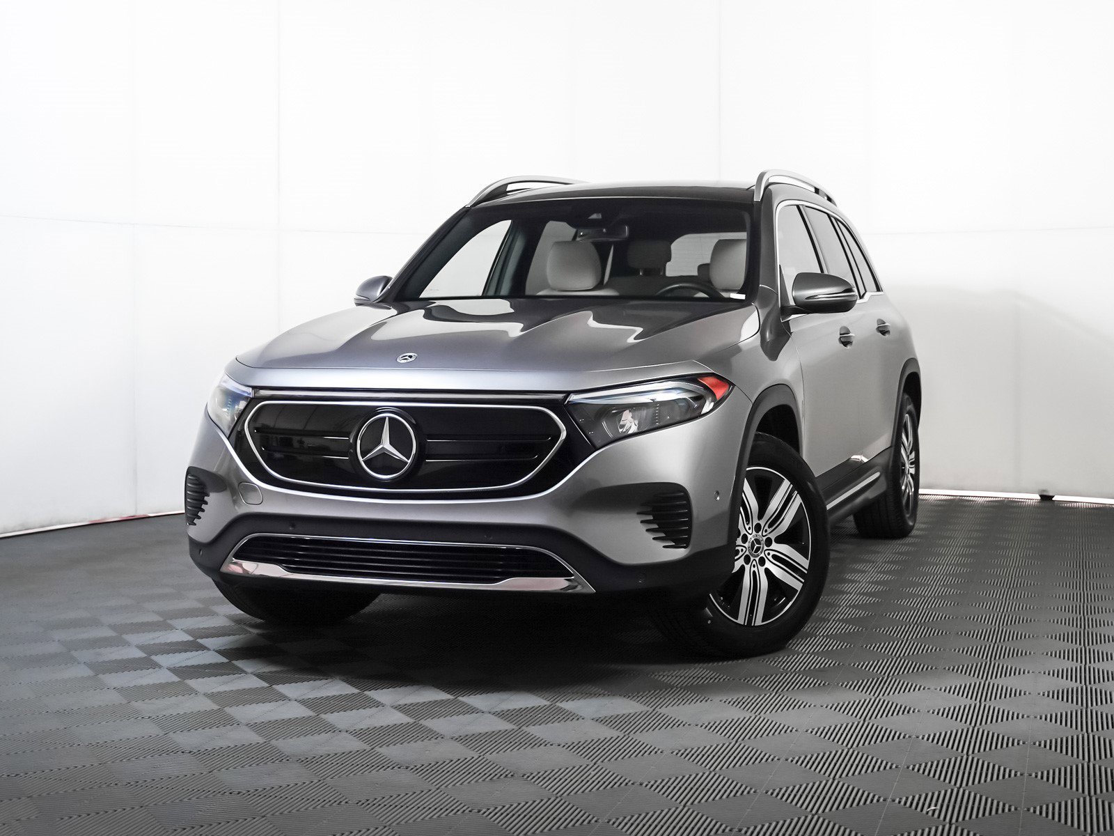 2023 Mercedes-Benz EQB