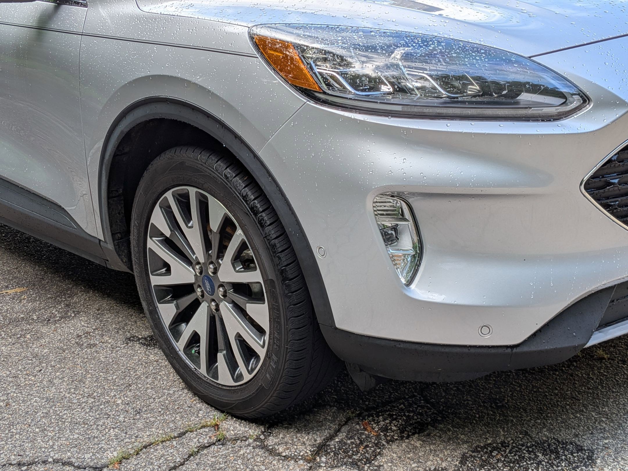 2020 Ford Escape Titanium photo 10