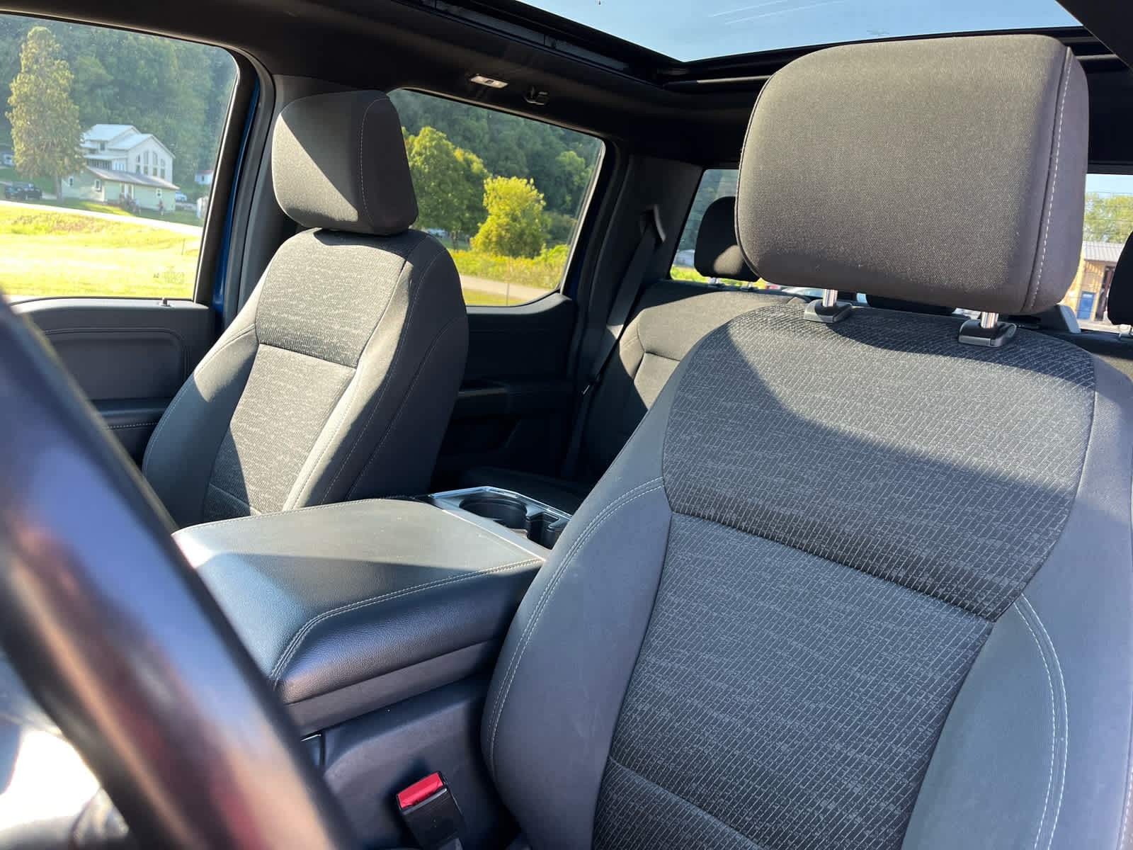 2022 Ford F-150 XLT photo 21