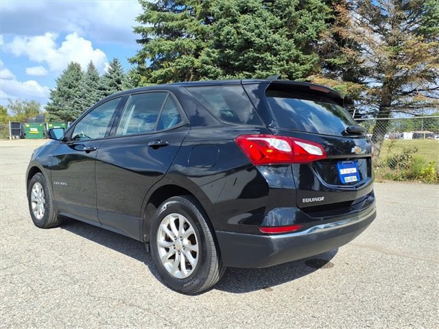 2018 Chevrolet Equinox LS photo 5