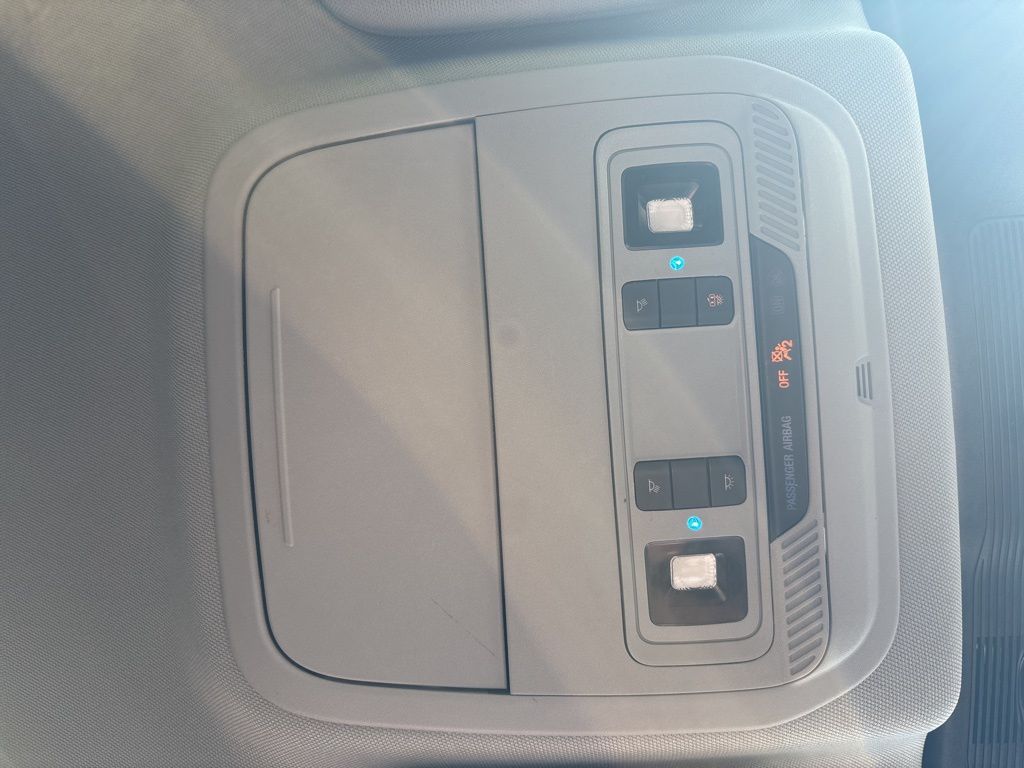 2022 Ford Explorer XLT photo 18