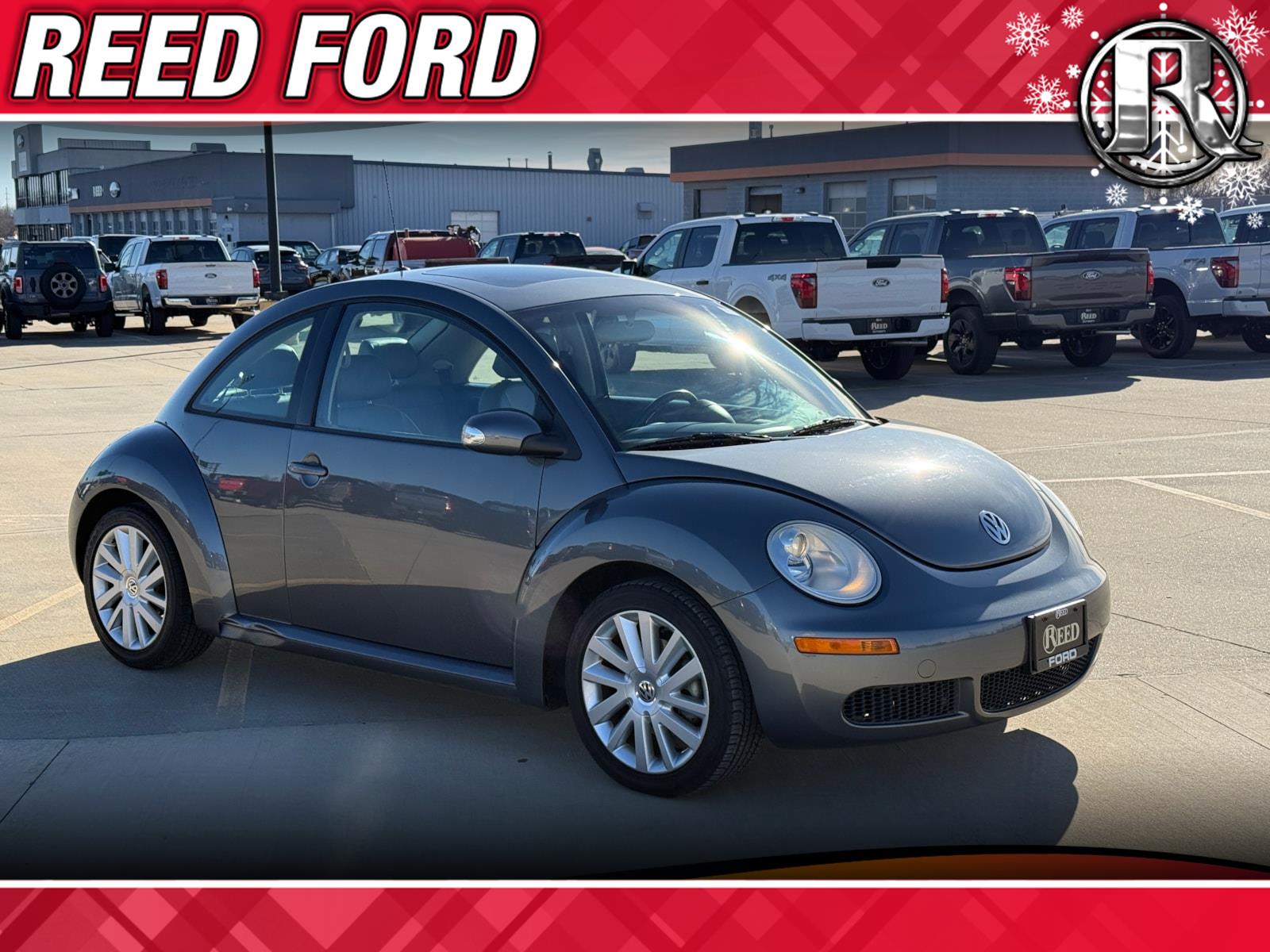 2008 Volkswagen New Beetle's photo