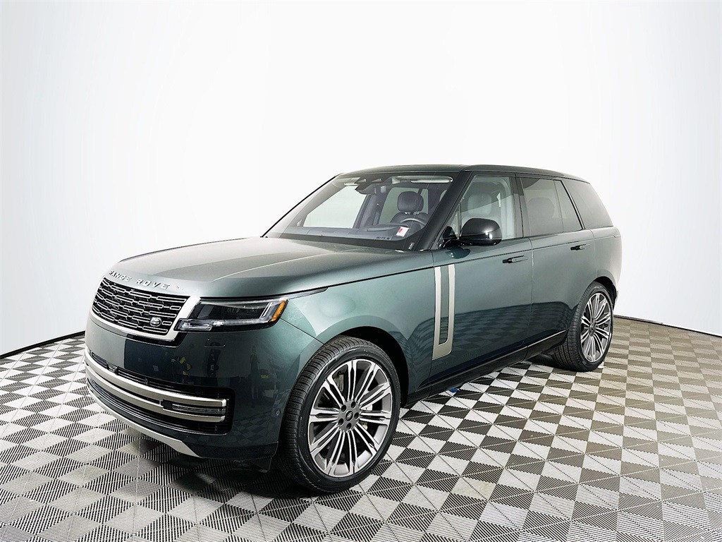 Certified Used 2023 Belgravia Green Metallic Land Rover SE image 1