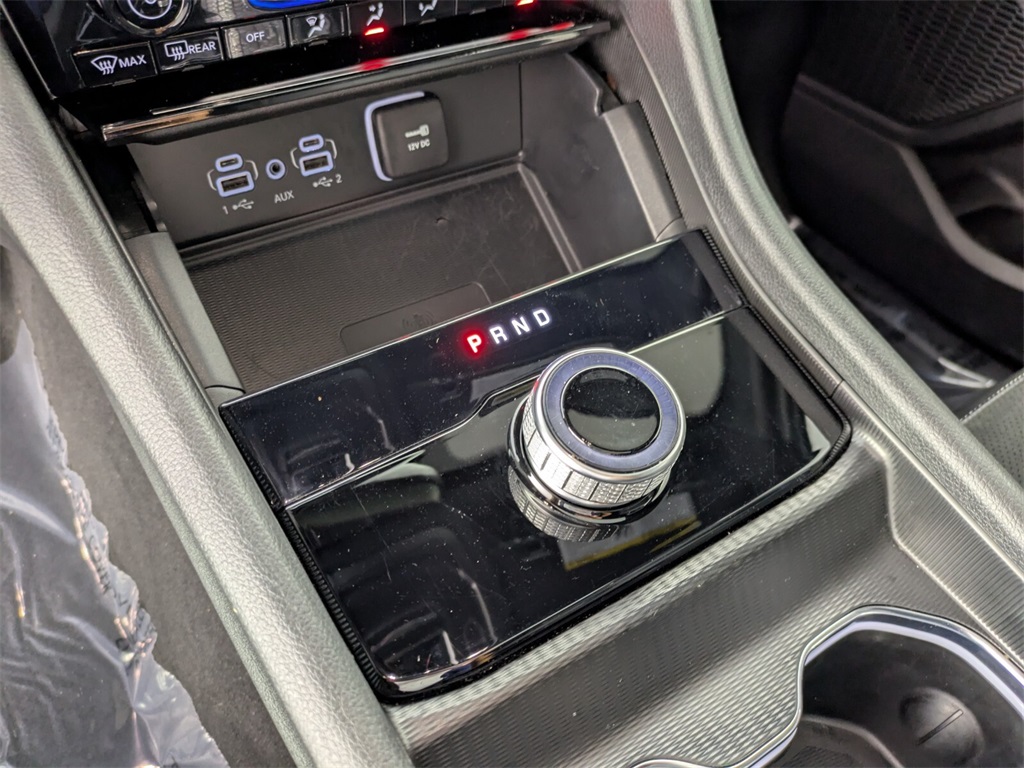 2023 Jeep Grand Cherokee Laredo Altitude photo 22