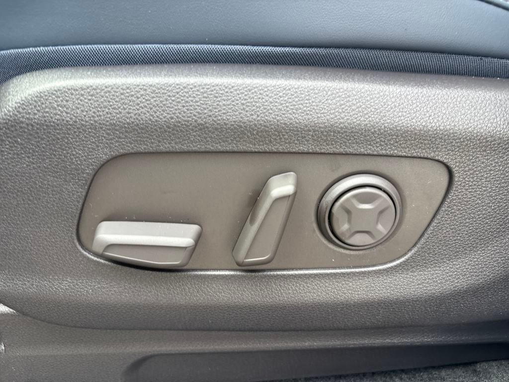 2026 Kia Carnival SX photo 15