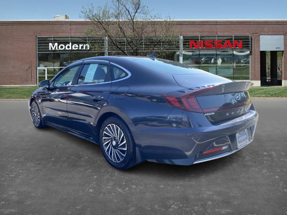 2021 Hyundai Sonata Hybrid Limited photo 2