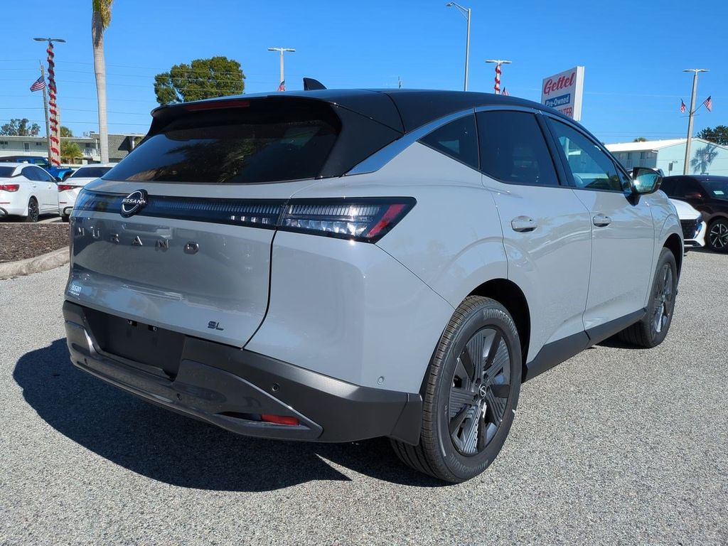 2025 Nissan Murano SL photo 3