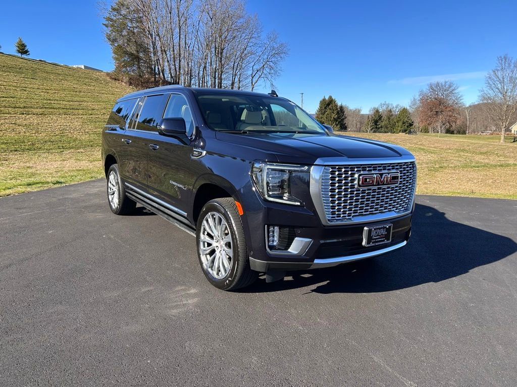 2023 GMC Yukon XL Denali's photo