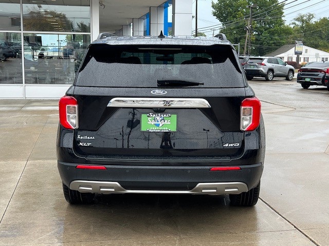 2023 Ford Explorer XLT photo 4