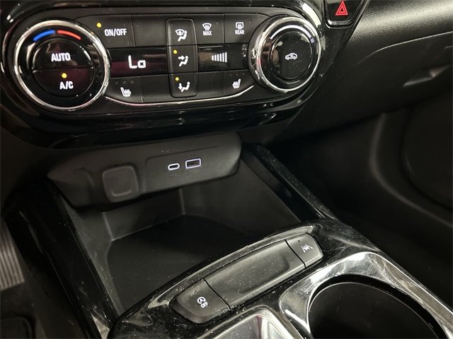2024 Chevrolet Trax LT photo 17