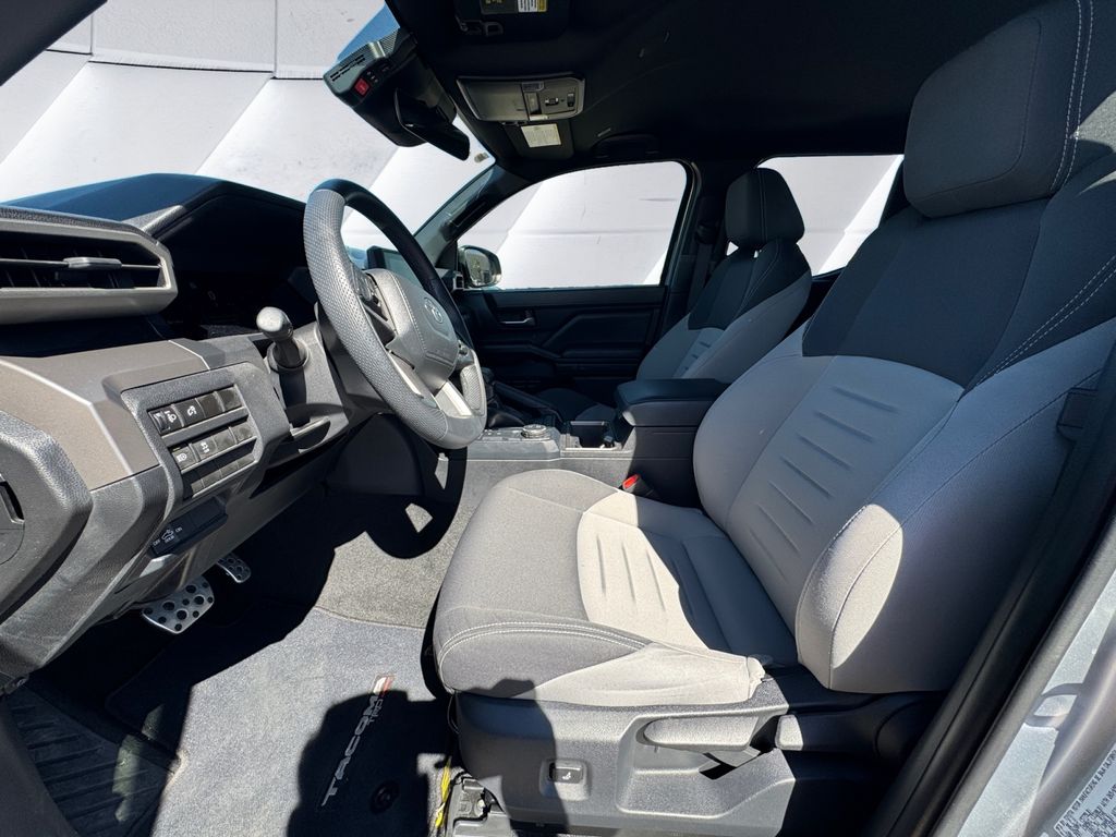 2024 Toyota Tacoma TRD Sport photo 7
