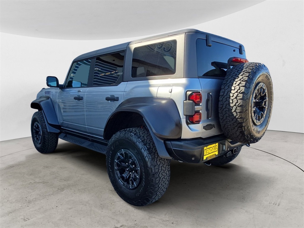 2023 Ford Bronco photo 3