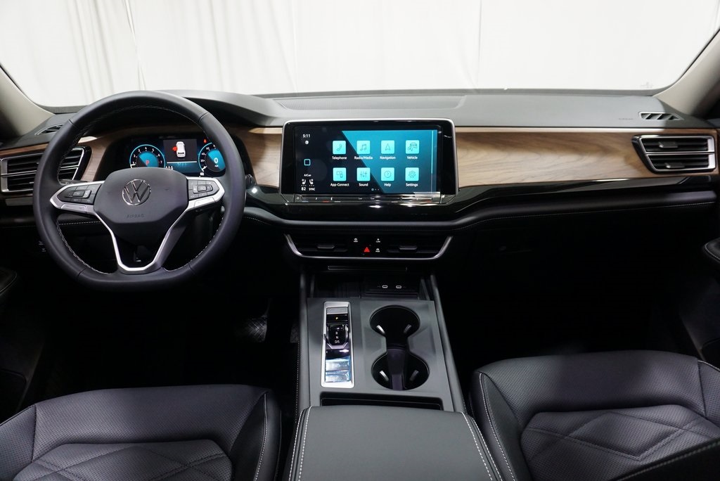 2025 Volkswagen Atlas SE photo 18
