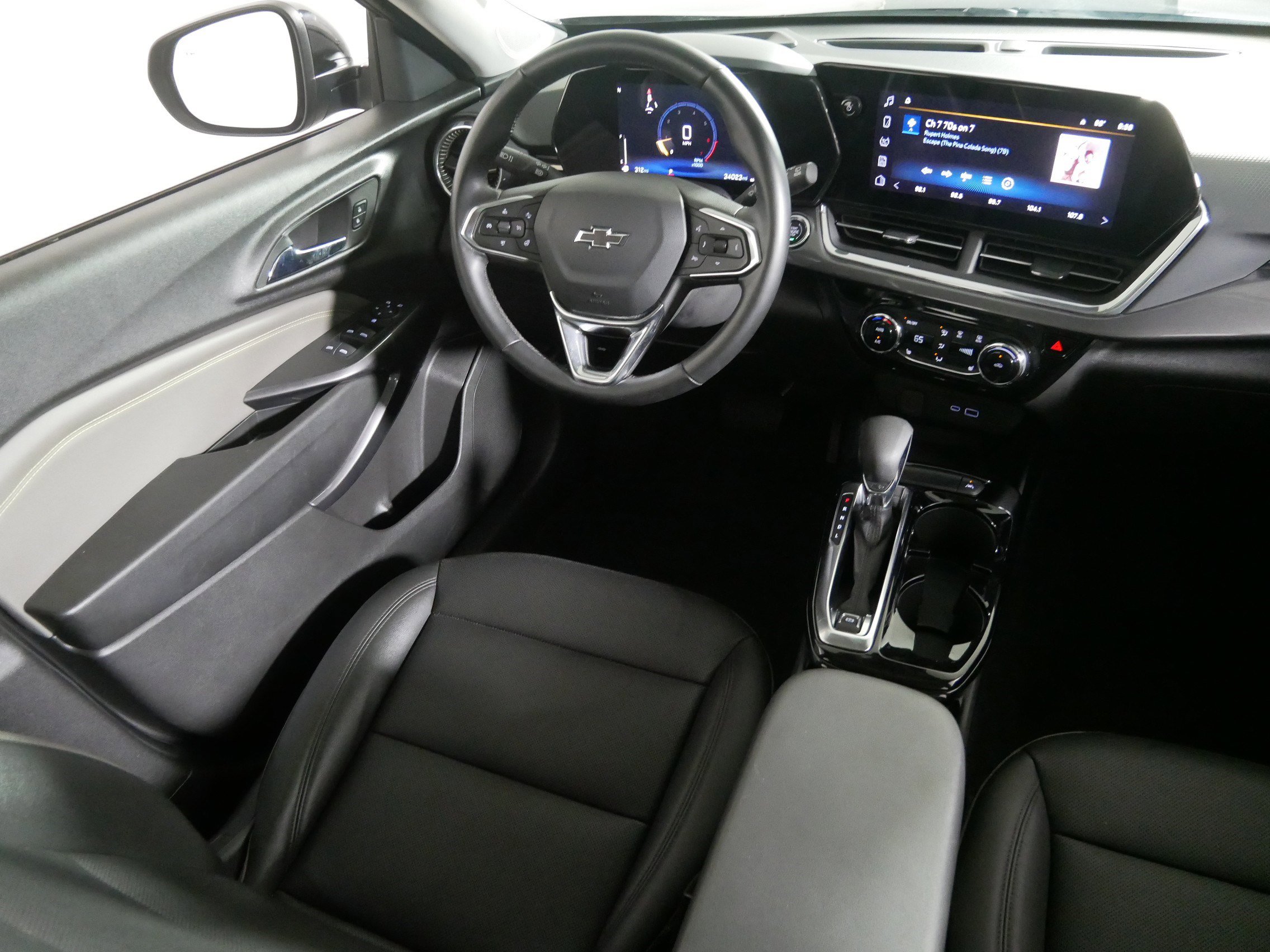 2024 Chevrolet Trax ACTIV photo 9