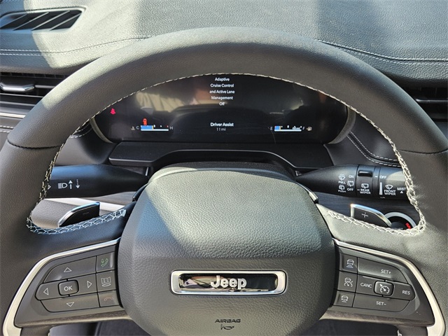 2025 Jeep Grand Cherokee Limited photo 24