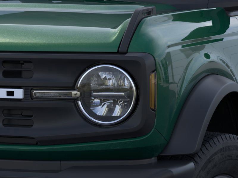 2025 Ford Bronco Base photo 17