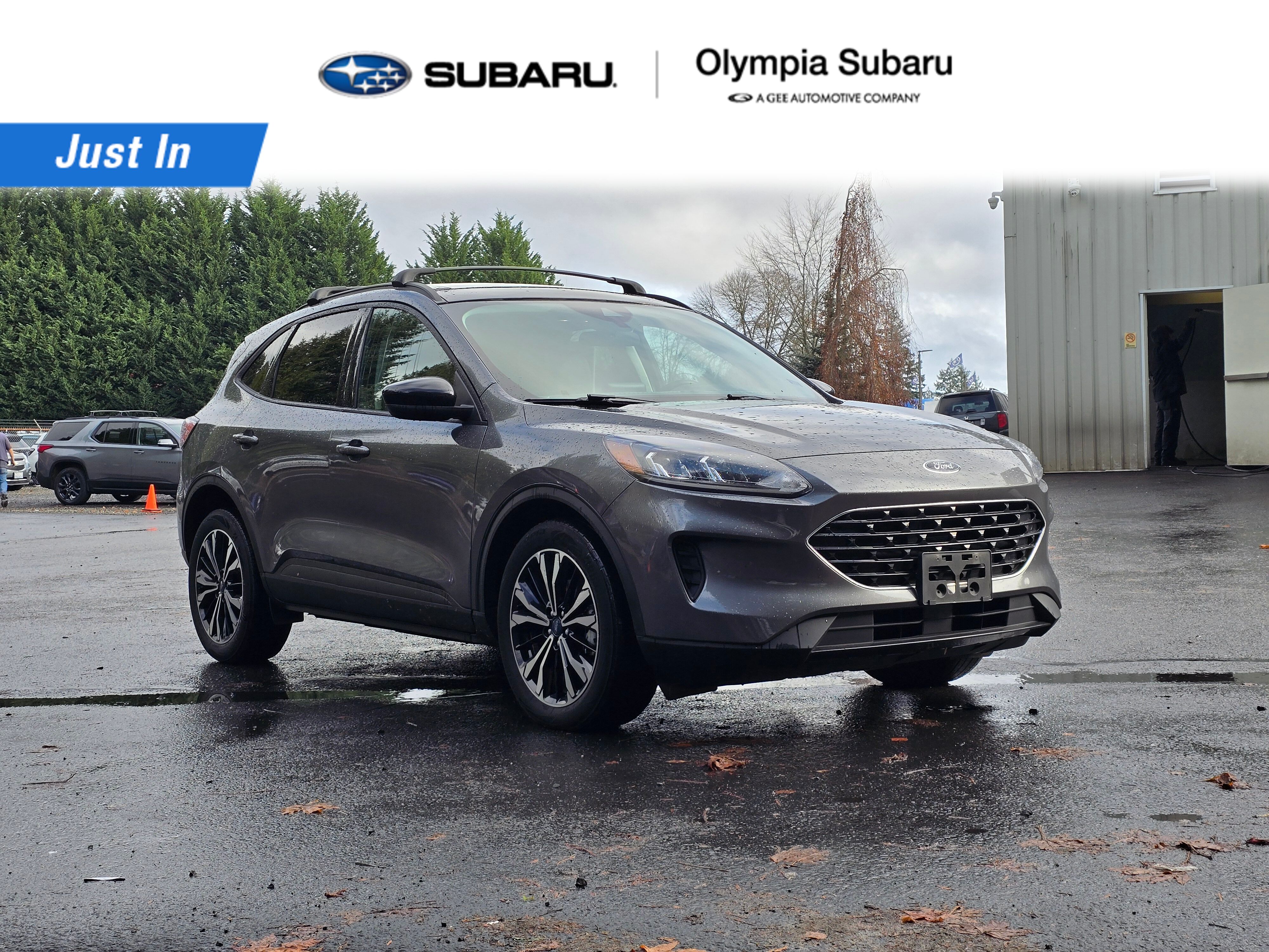 2021 Ford Escape SE's photo