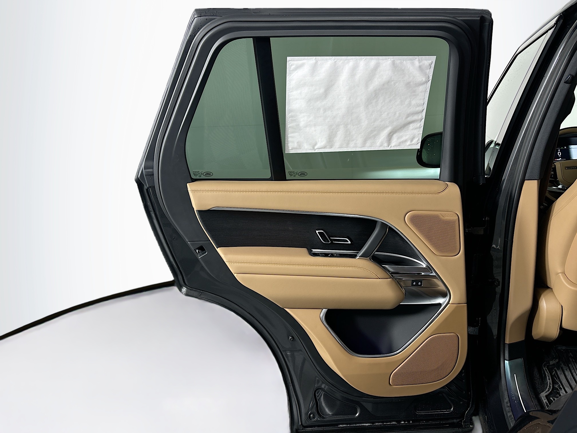 2025 Land Rover Range Rover SE photo 21