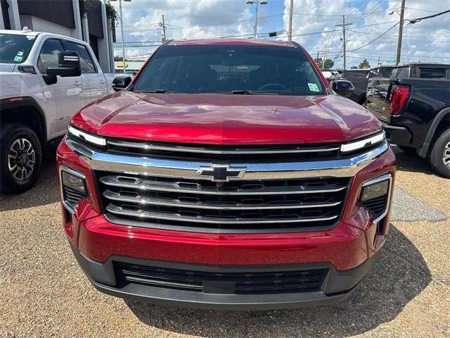 2024 Chevrolet Traverse photo 2