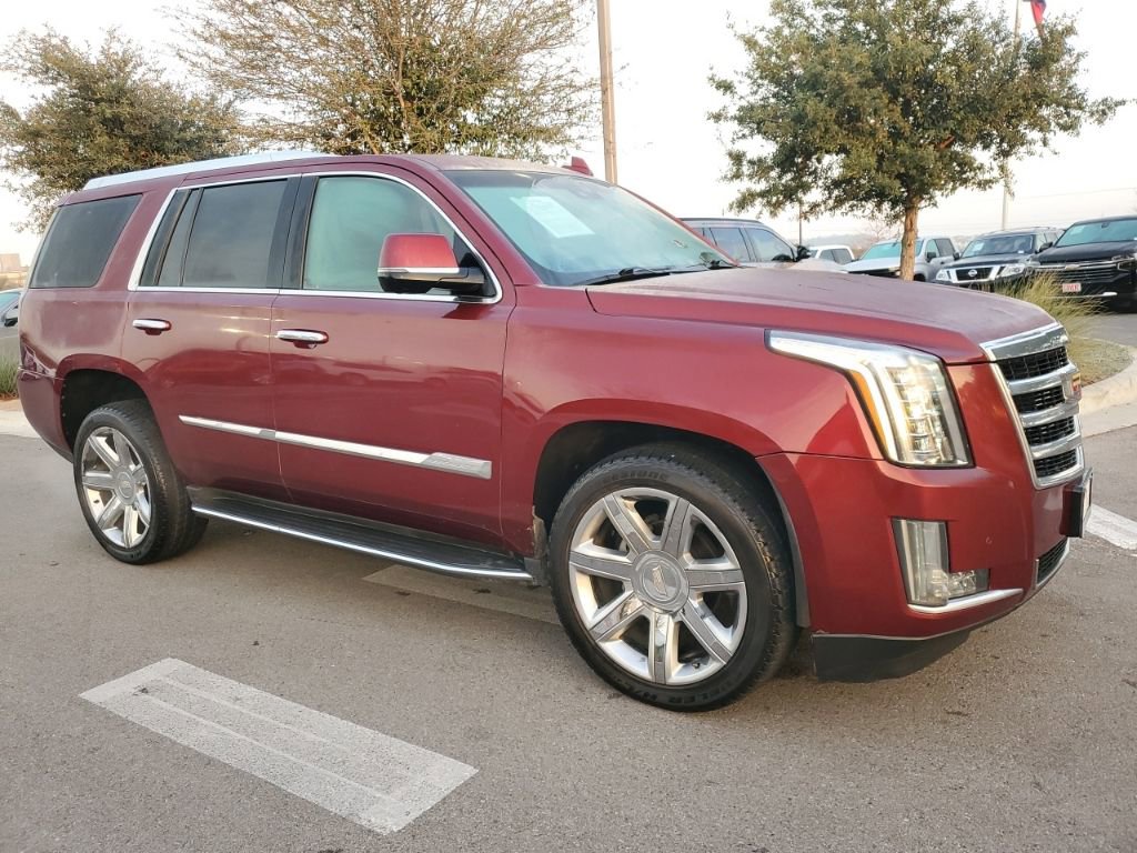 2016 Cadillac Escalade Luxury's photo