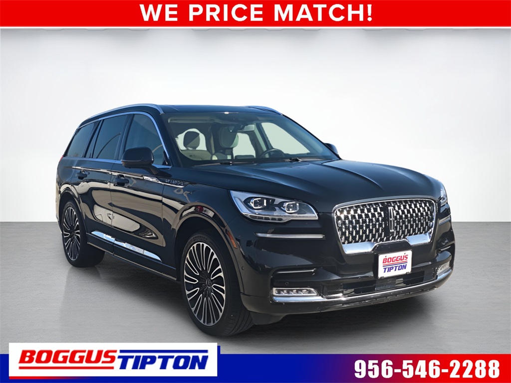 2023 Lincoln Aviator Black Label's photo